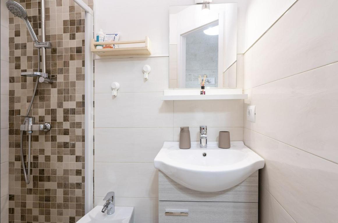 Chiarina Rooms 2 滨海波利尼亚诺 外观 照片